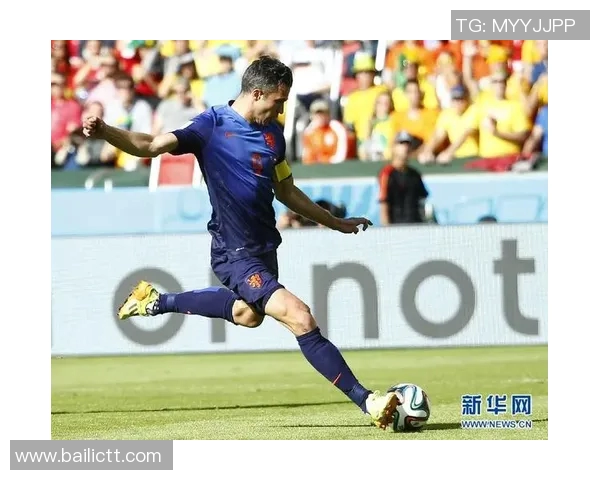 现役世界足球明星队的辉煌与挑战：聚焦当今足坛顶尖球员的精彩表现与未来展望